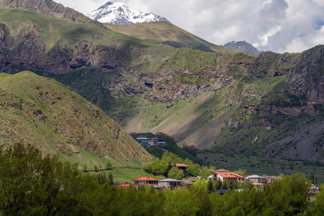 Gp Rooms Kazbegi Luaran gambar